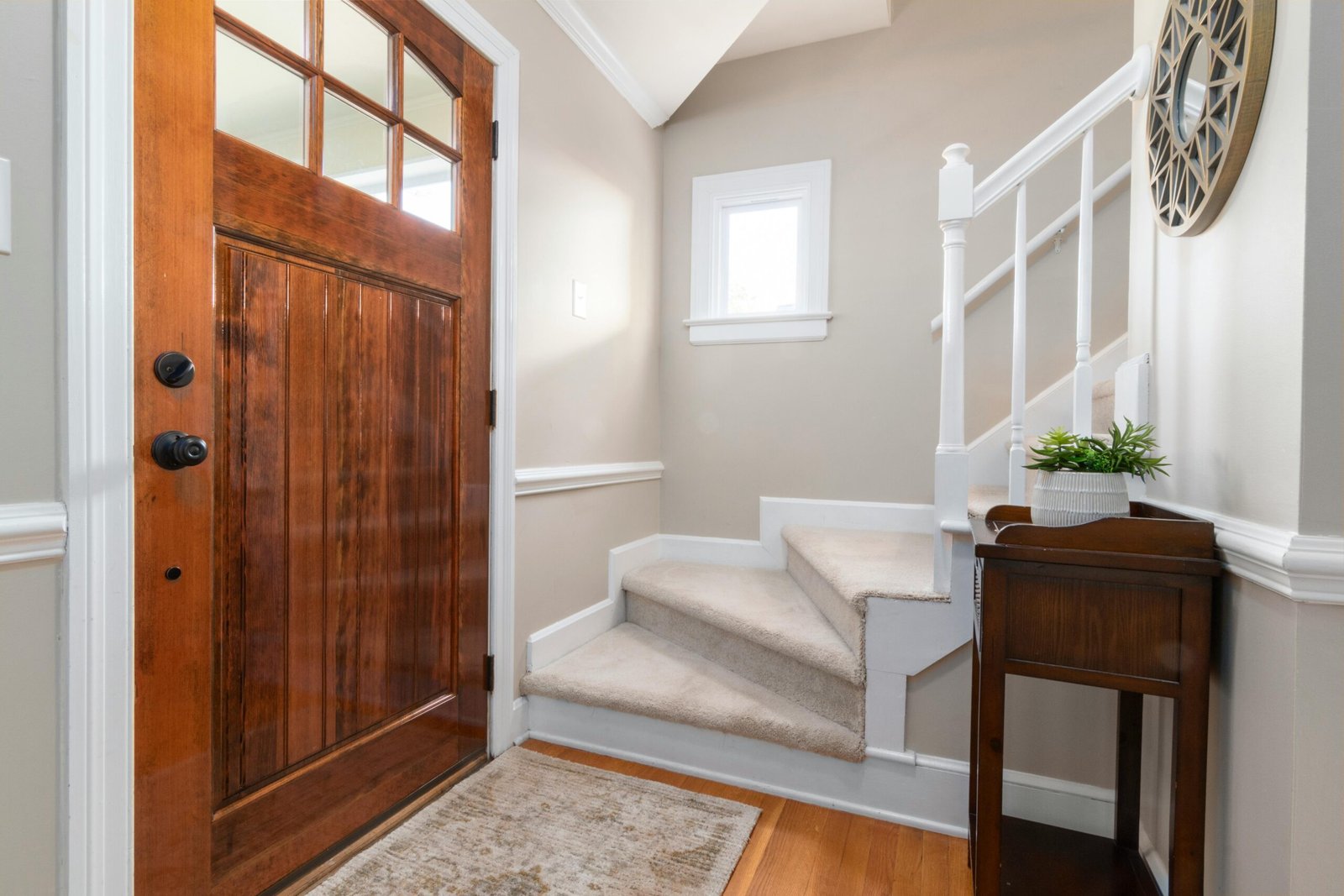 entryway staged photo